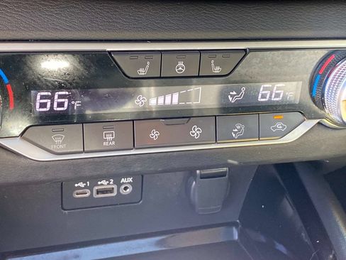Used 2021 Nissan Altima 2.5 Platinum AWD/4WD image 18
