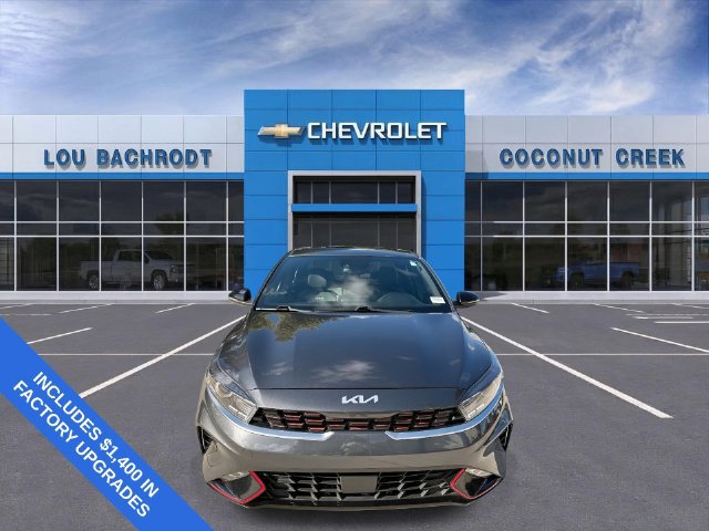 Used 2024 Kia Forte GT-Line w/ GT-Line Premium Package FWD image 3