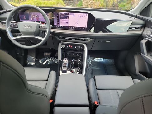 New 2026 Audi Q5 Premium Plus AWD/4WD image 12