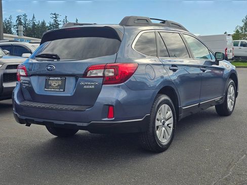 Used 2015 Subaru Outback 2.5i Premium AWD/4WD image 3