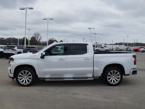 Used 2021 Chevrolet Silverado 1500 High Country image 13