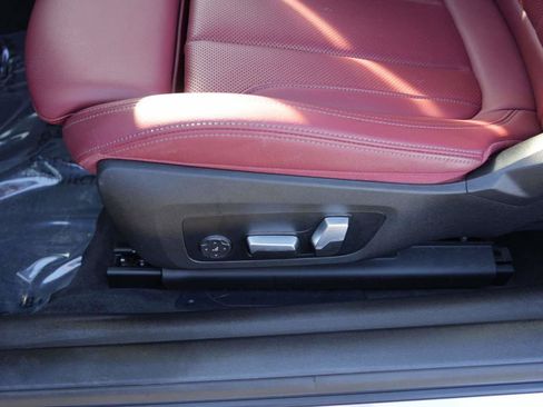 Used 2023 BMW 430i Coupe image 11