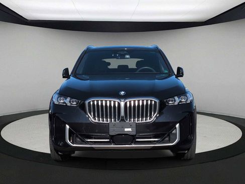 Used 2024 BMW X5 xDrive50e w/ Premium Package AWD/4WD image 3