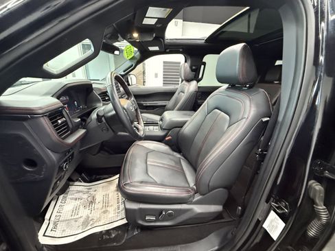 Used 2023 Ford Expedition Max Limited image 8