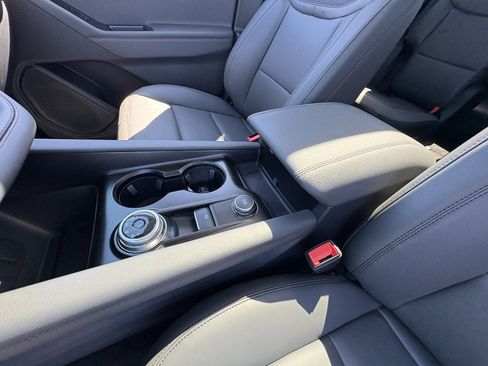 New 2026 Ford Explorer Active w/ Active Comfort Package image 37