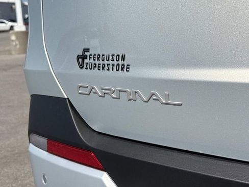 New 2026 Kia Carnival EX image 6