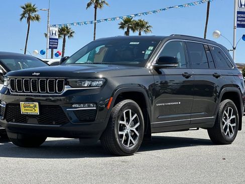 Used 2024 Jeep Grand Cherokee Limited w/ Luxury Tech Group II AWD/4WD image 7