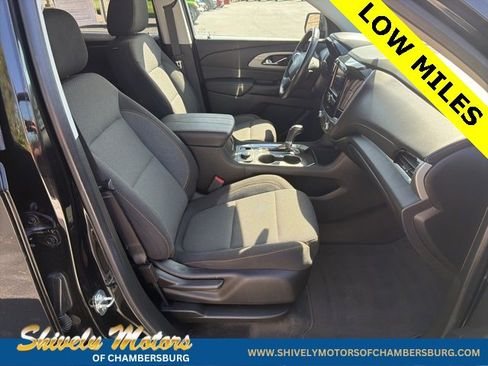 Used 2020 Chevrolet Traverse LT image 16