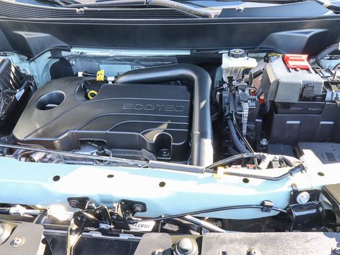 Used 2025 Chevrolet Equinox LT w/ Convenience Package II image 18