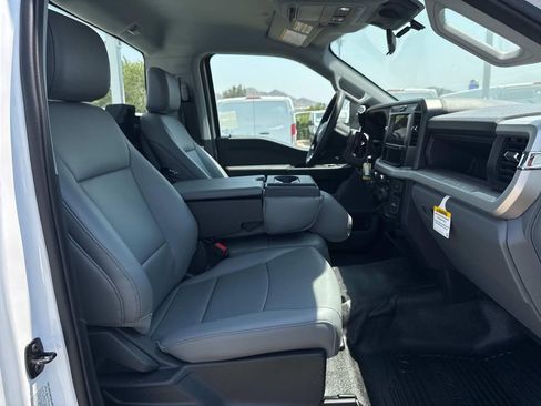 New 2025 Ford F350 XL w/ XL Chrome Package image 21