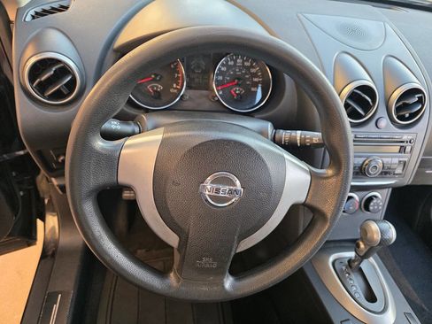 Used 2014 Nissan Rogue S image 16