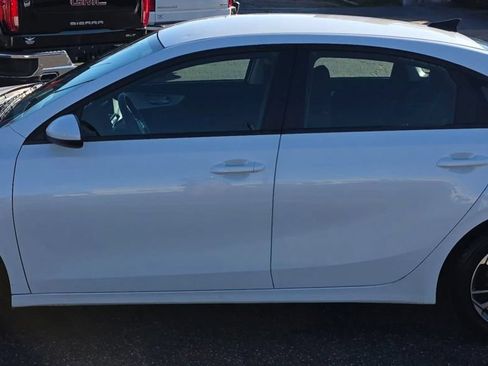 Used 2024 Kia Forte LXS FWD image 6