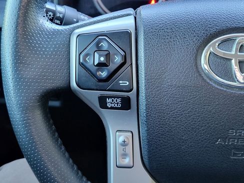 Used 2019 Toyota 4Runner SR5 Premium image 25