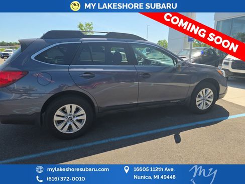 Used 2017 Subaru Outback 2.5i Premium AWD/4WD image 10