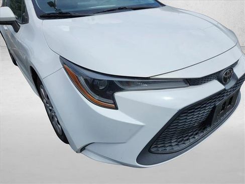 Used 2022 Toyota Corolla LE FWD image 15