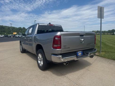 Used 2024 RAM 1500 Laramie AWD/4WD image 8