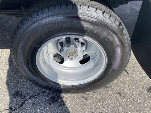 New 2025 Chevrolet Express 3500 w/ Power Convenience Package image 20