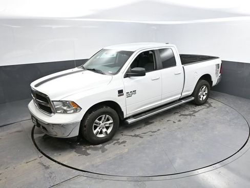 Used 2019 RAM 1500 Classic SLT image 36