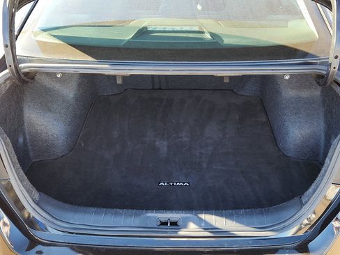 Used 2024 Nissan Altima 2.5 SV image 8