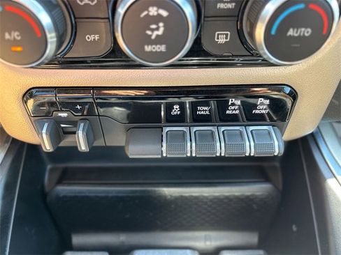 Used 2022 RAM 2500 Laramie image 34