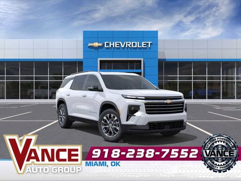 New 2026 Chevrolet Traverse LT w/ Sun and Wheel Package FWD image 1