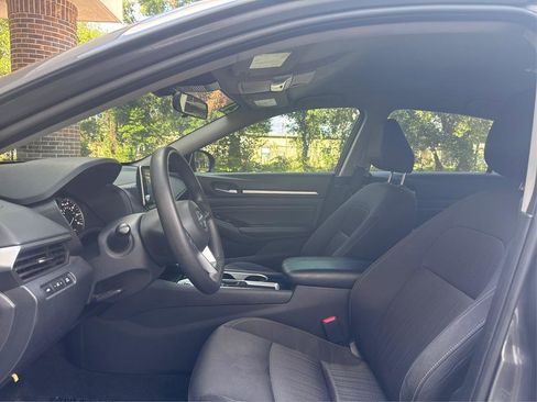 Used 2021 Nissan Altima 2.5 SV image 9