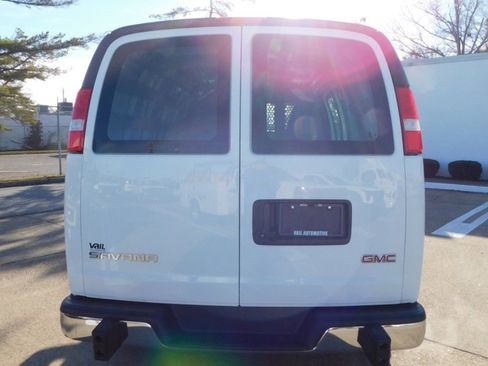 Used 2024 GMC Savana 2500 w/ Driver Convenience Package image 3