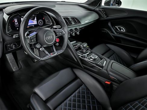 Used 2022 Audi R8 V10 performance AWD/4WD image 21