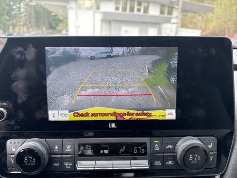 Used 2024 Toyota Grand Highlander Limited image 26