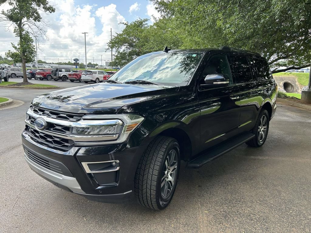 Used 2024 Ford Expedition Limited AWD/4WD image 5