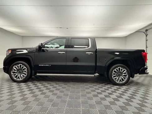 New 2025 GMC Sierra 1500 Denali Ultimate image 15