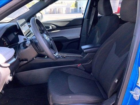 Used 2023 Jeep Compass Sport AWD/4WD image 27