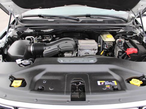 Used 2022 Jeep Wagoneer Series III w/ Premium Group I image 14