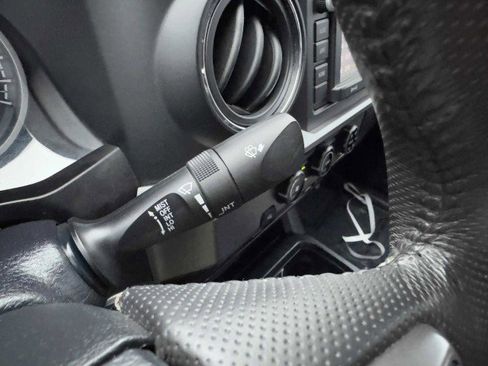 Used 2017 Toyota Tacoma SR5 image 26