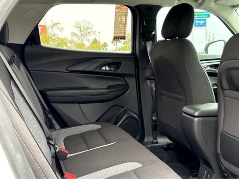 New 2024 Chevrolet TrailBlazer LT w/ Convenience Package image 12