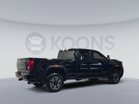 Used 2023 GMC Sierra 3500 AT4 AWD/4WD image 11