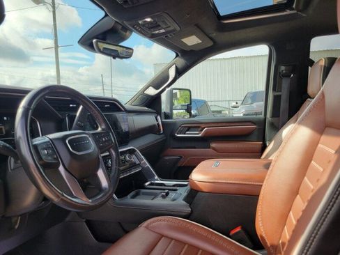 Used 2024 GMC Sierra 2500 Denali Ultimate w/ Max Trailering Package AWD/4WD image 12