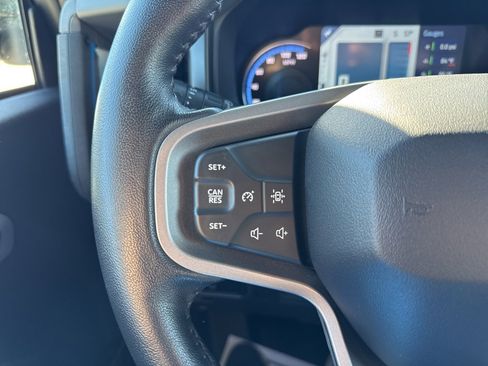 Used 2022 Ford Bronco Black Diamond w/ Sasquatch Package image 7