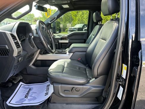 Used 2022 Ford F250 Lariat w/ Black Appearance Package AWD/4WD image 9