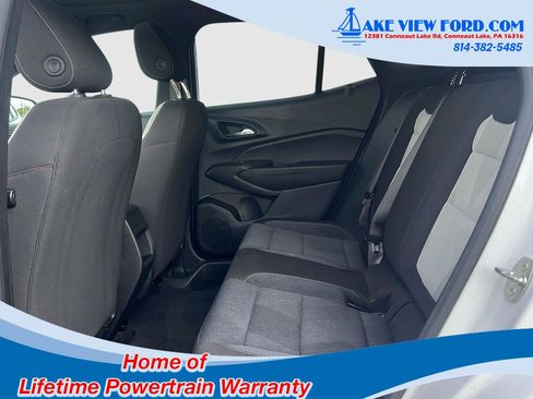 Used 2024 Chevrolet Trax RS w/ Sunroof Package FWD image 35