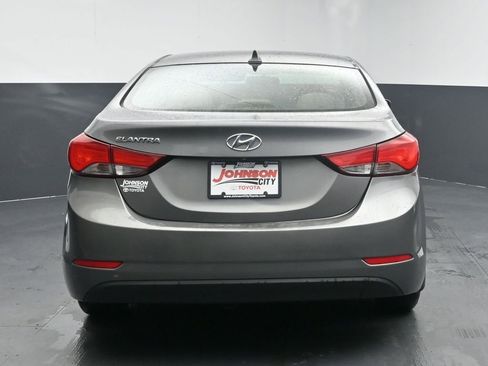 Used 2014 Hyundai Elantra SE w/ Option Group 02 image 7