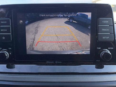 Used 2023 Kia Seltos LX image 11