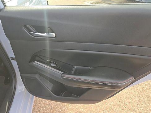 Used 2023 Nissan Altima 2.5 SR w/ SR Premium Package image 30