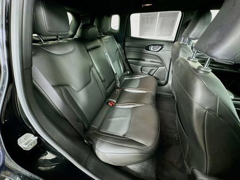 Certified 2023 Jeep Compass Limited AWD/4WD image 38