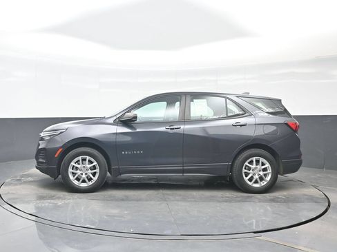 Used 2022 Chevrolet Equinox LS AWD/4WD image 3