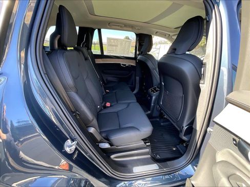 New 2026 Volvo XC90 T8 Plus w/ Protection Package Premier image 27