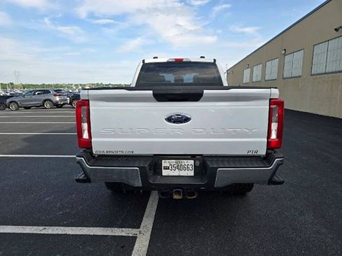 Used 2023 Ford F250 XL w/ FX4 Off-Road Package AWD/4WD image 4