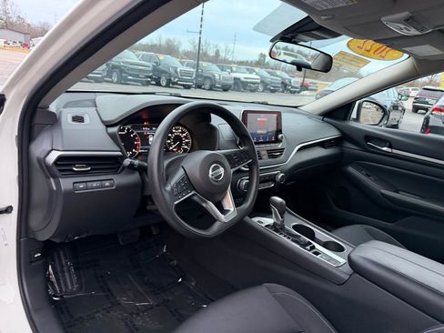 Used 2022 Nissan Altima 2.5 SV image 12