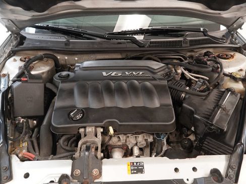 Used 2014 Chevrolet Impala LTZ FWD image 17