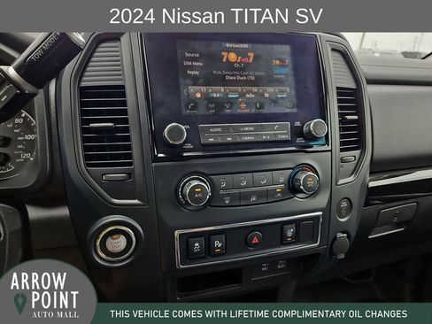 Used 2024 Nissan Titan SV RWD image 25